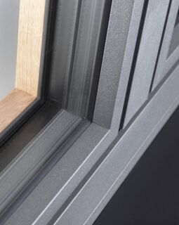 Detailansicht UNILUX Holz-Alu Fenster DesignLine